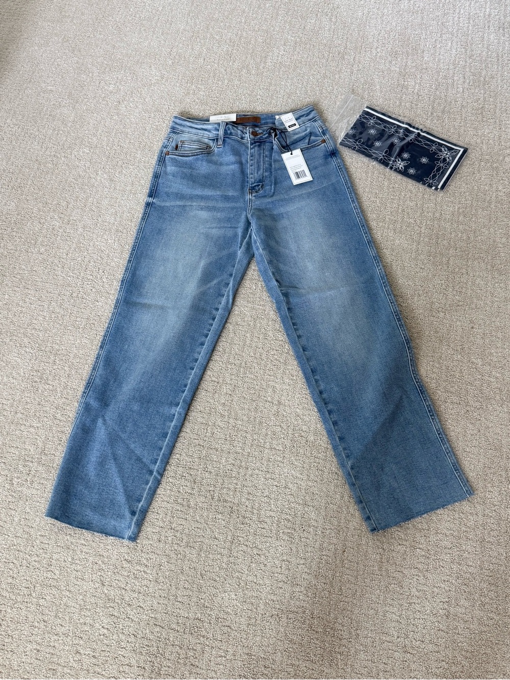 Judy Blue Classic Wide-Leg Women’s Ankle Jeans in Light Blue 5/27